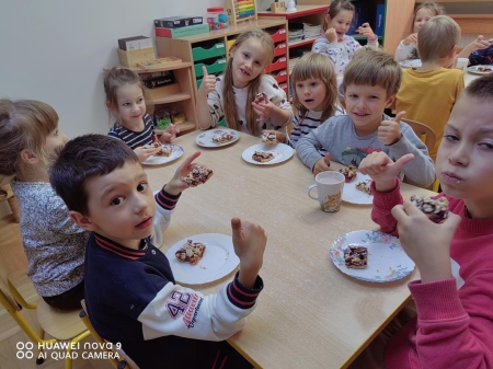 Pieczemy ciasto ze śliwkami