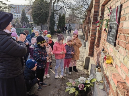 Wspomnienie Zmarłych – wizyta na Cmentarzu Bródnowskim