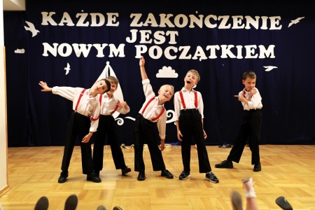 KAŻDY KONIEC JEST NOWYM POCZĄTKIEM – pożegnanie przedszkola 6-latki