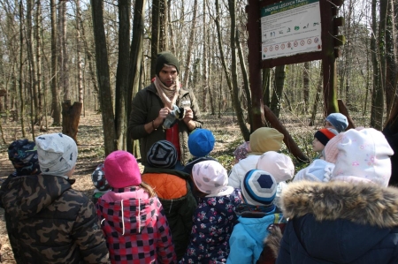 Wiosenny czas -chodźmy w las. Zajęcia terenowe ( 7 kwietnia 2022 r.)