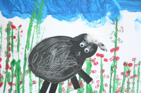Owieczka na wiosennej łące - praca plastyczna