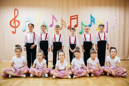 Pokaz taneczny grupy  6 latków